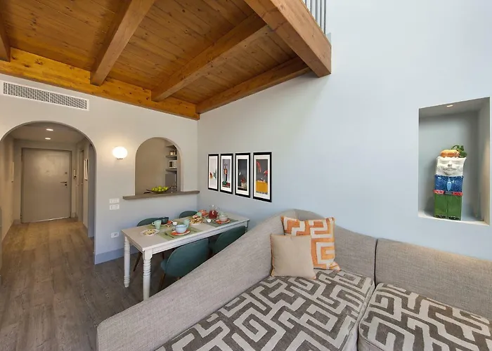 - Casa La Maisonette Sorrento