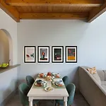 - Casa La Maisonette Holiday home